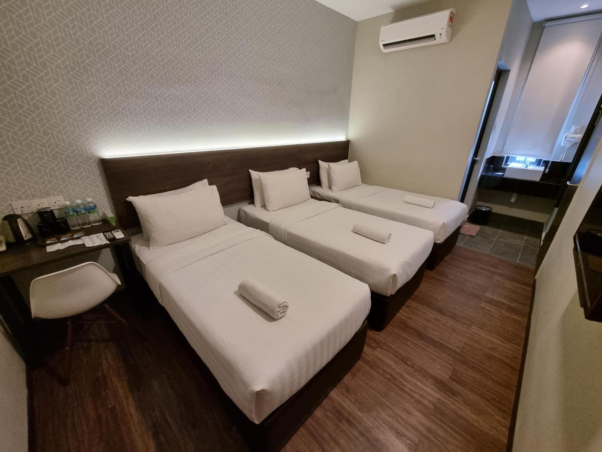 The Square Hotel Skudai Kültér fotó