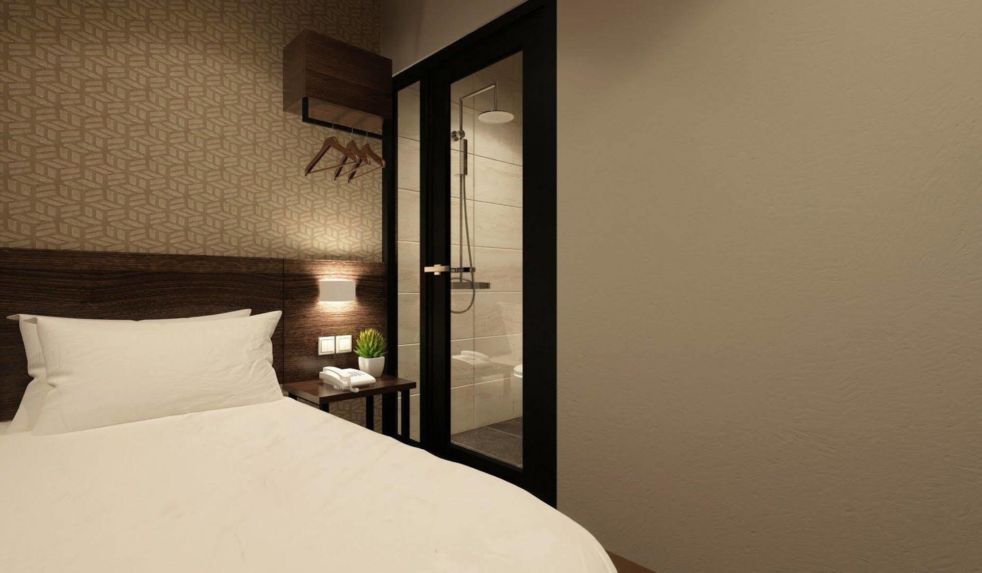 The Square Hotel Skudai Kültér fotó