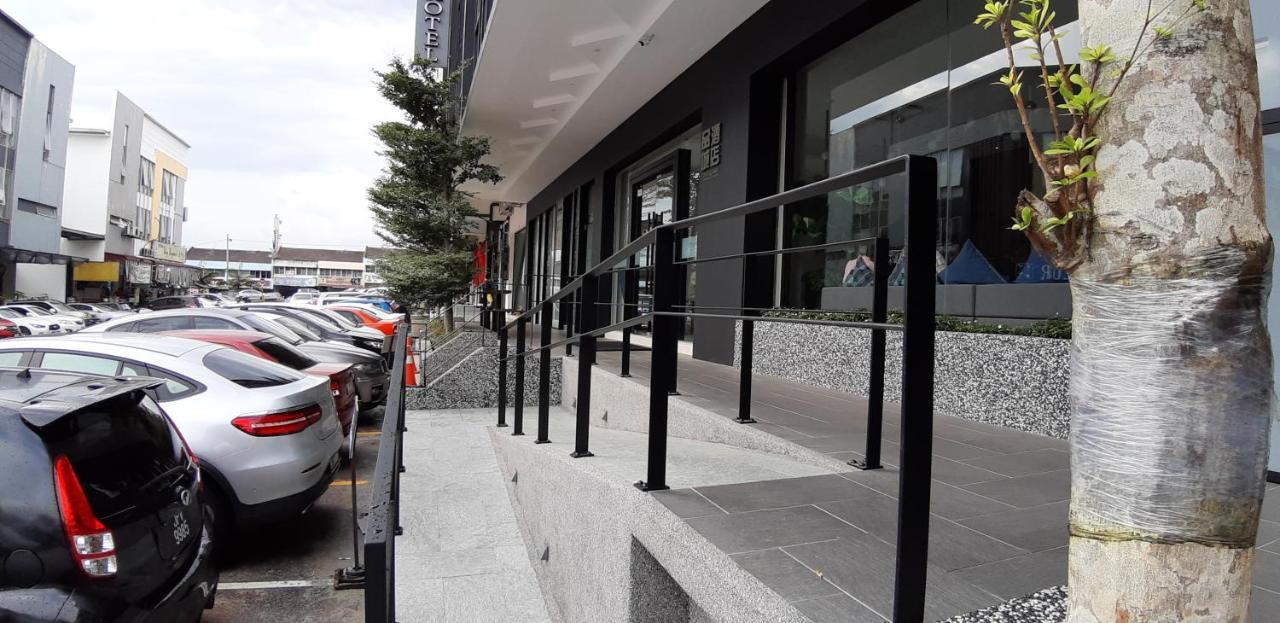 The Square Hotel Skudai Kültér fotó